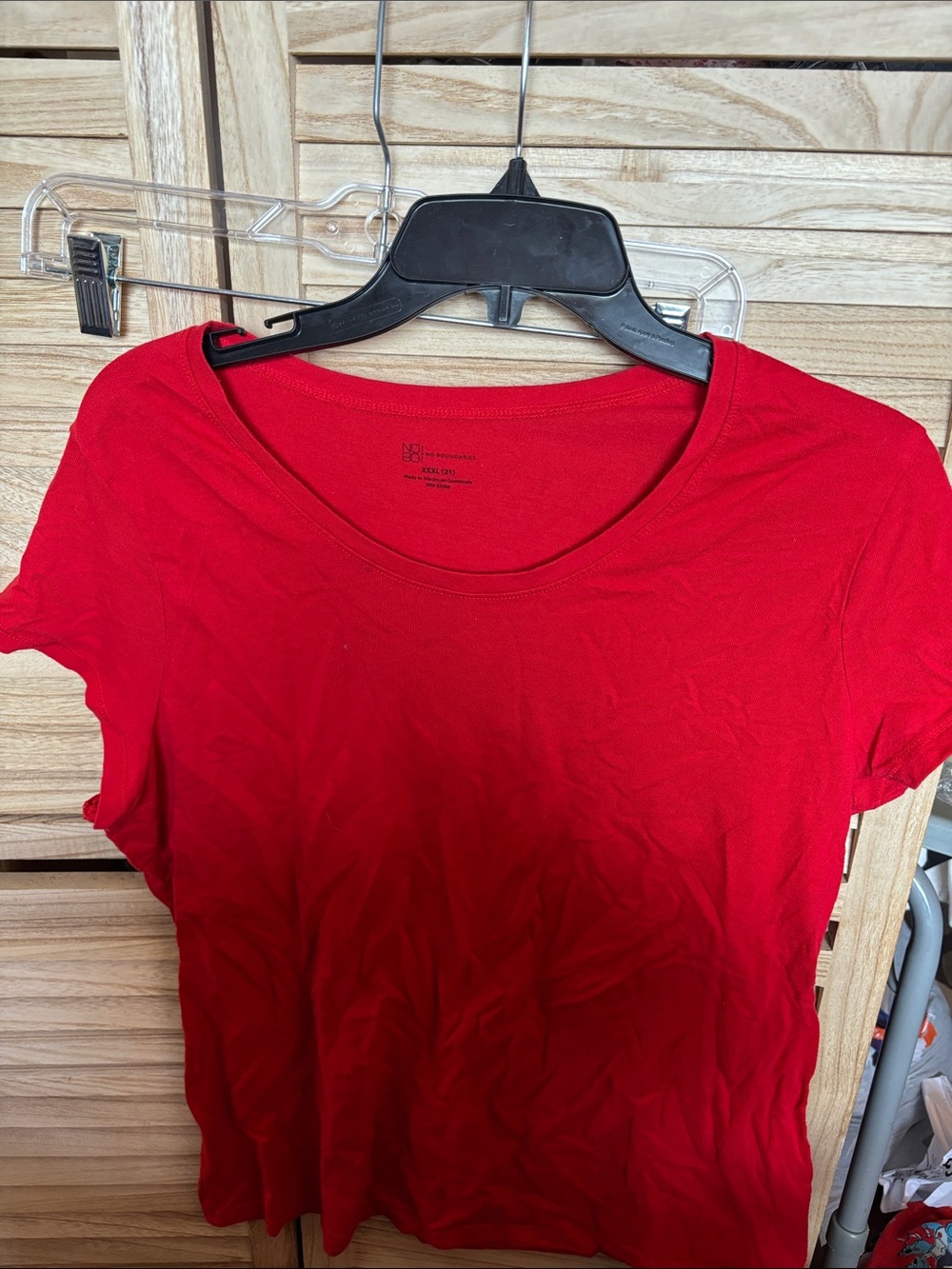FINAL MARKDOWN No Boundaries Junior Red Scoop Neck Short Sleeve Tee XXXL